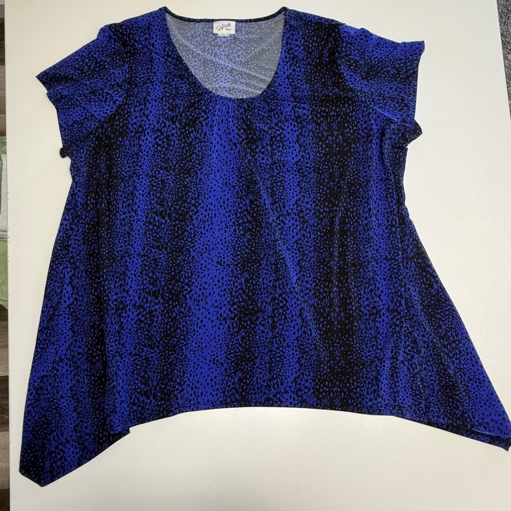 Womans Plus Jaclyn Smith Black  & Blue  ANIMAL Print Knit Top Sz 2X Tunic